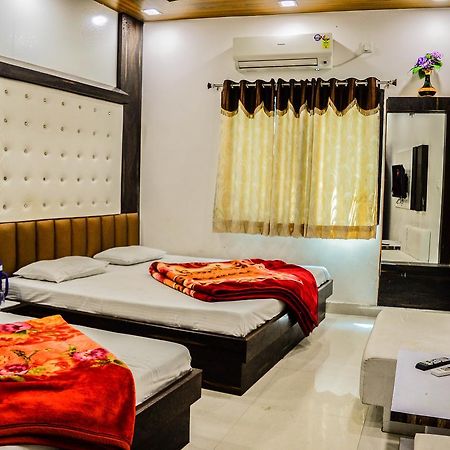 Hotel Shree Dwarkadhish Palace Ujjain Eksteriør bilde