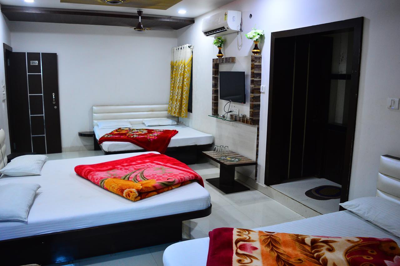 Hotel Shree Dwarkadhish Palace Ujjain Eksteriør bilde