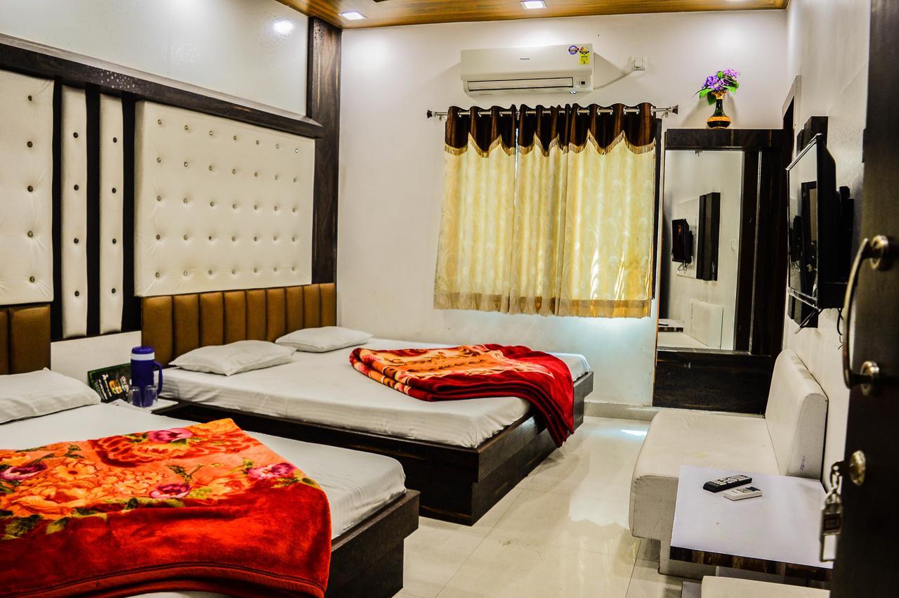 Hotel Shree Dwarkadhish Palace Ujjain Eksteriør bilde